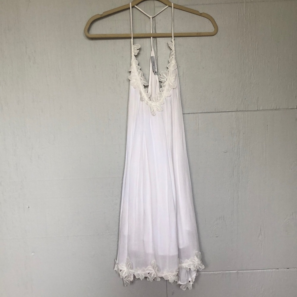 Flowy white dress with pockets